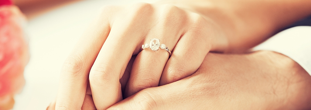 The Complete Guide to Lab Grown Diamond Engagement Rings