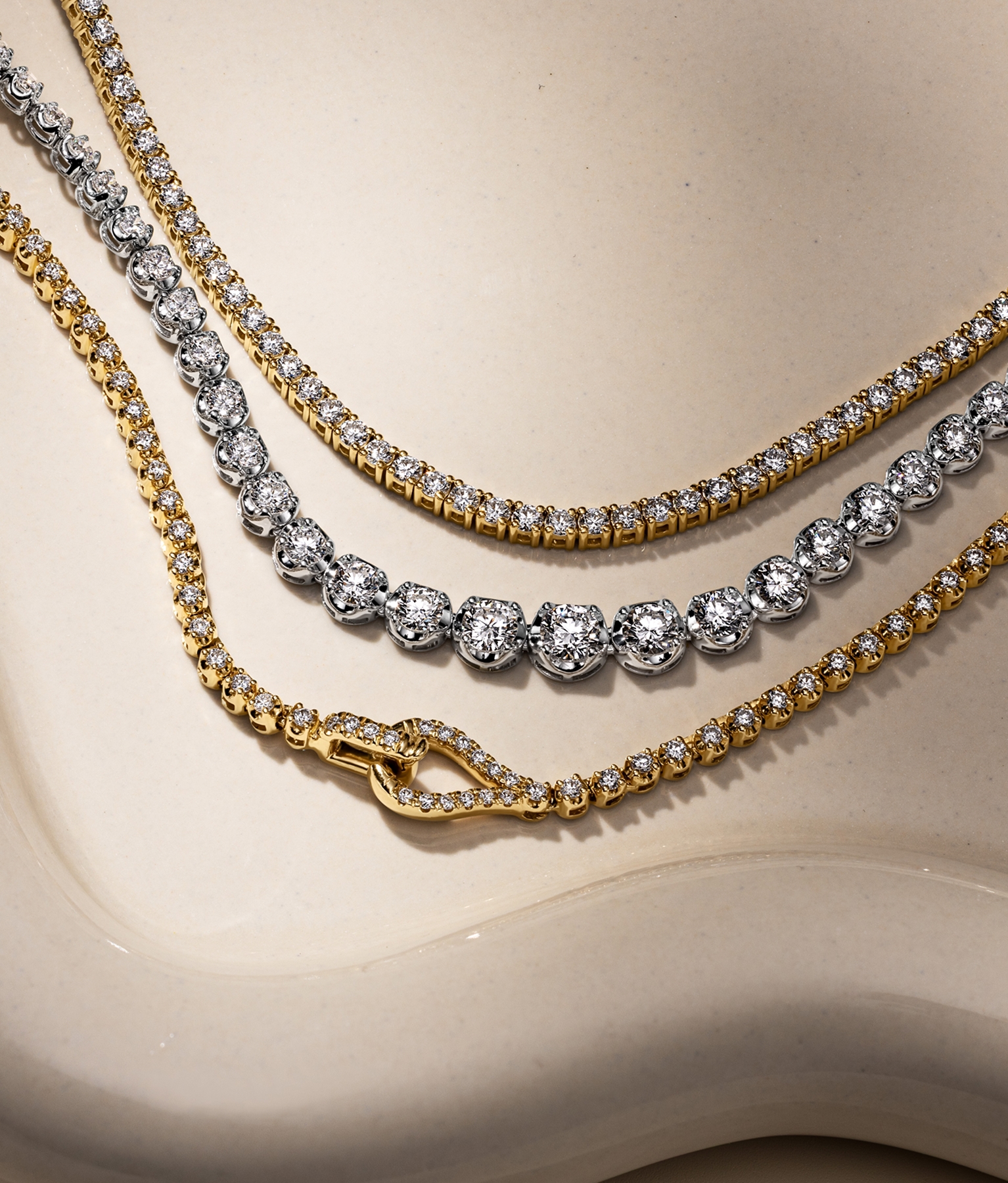 Shop Zales Essentials