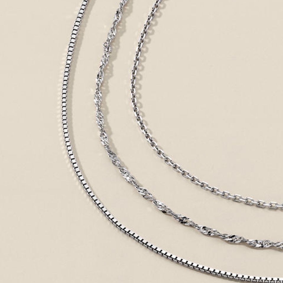 WHITE GOLD